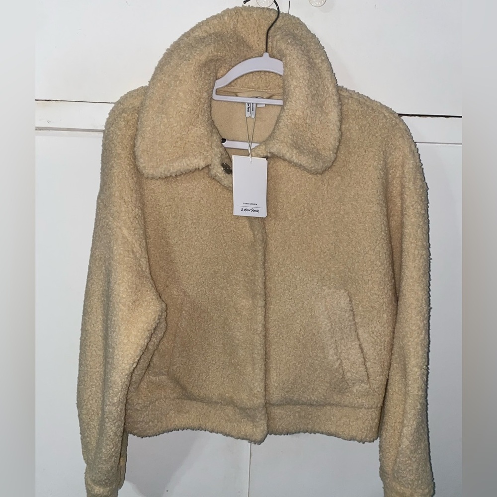 NWT PARIS ATELIER & other stories Cropped teddy Sherpa bomber Awesome jacket